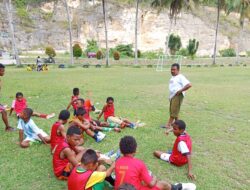 SSB Hidayatullah Menang Tipis 2 -1 Lawan SSB Cenderawasih Pada Laga Persahabatan