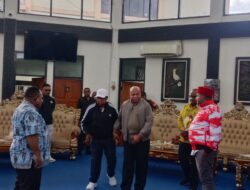 HYU Sambut Gubernur Papua di Sentani, Laporkan Kesiapan Rakornas Gercin Menuju Papua Emas  2045