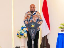 Buka RUPS Bank Papua, Matius Derek Fakhiri Ajak Enam Provinsi Bersatu Bangun Kedaulatan Ekonomi Papua