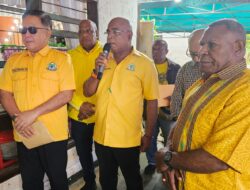 Golkar Papua Kehilangan Kader Terbaik, Sumbangan Kasih Diserahkan untuk Keluarga Maurid Yermias Mofu